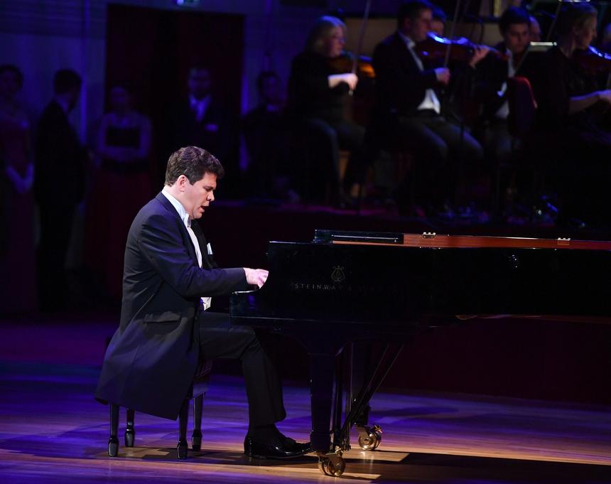 Концерт пианиста Дениса Мацуева в Афинах отменен из-за «международной ситуации»