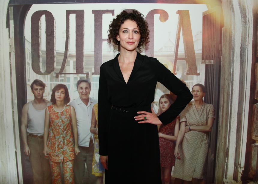 Ксения Раппопорт навестила дочь Аглаю Тарасову, которая не выходит из дома 4 дня