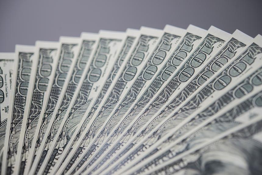 Сместил главу Tesla Илона Маска с первого места: кто стал самым богатым человеком в мире