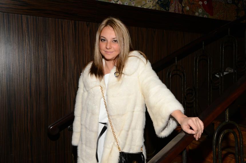 Зарабатывает танцами, но теряет на кино: как обстоят дела с бизнесами актрисы Дарьи Сагаловой