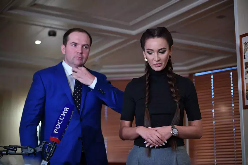 Адвокат Сергей Жорин заявил, что взломщиков соцсетей звезд можно поймать