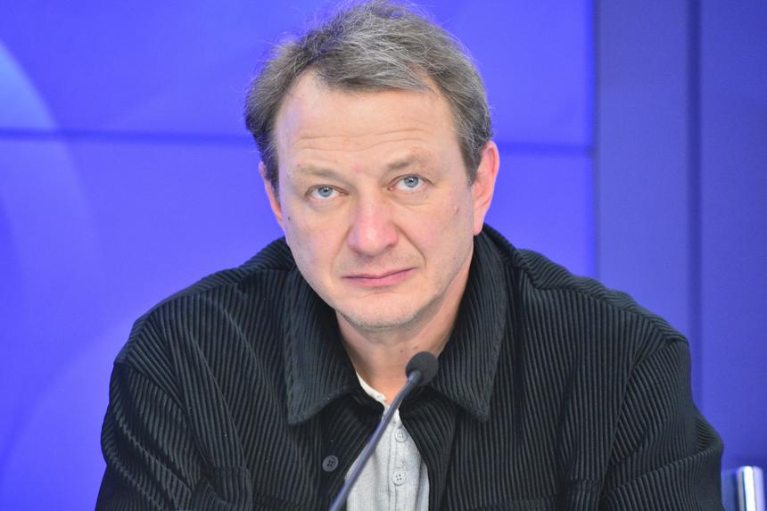 «Папа обнял меня, попросил прощения и ушел»: Марат Башаров вспомнил о последней встрече с отцом