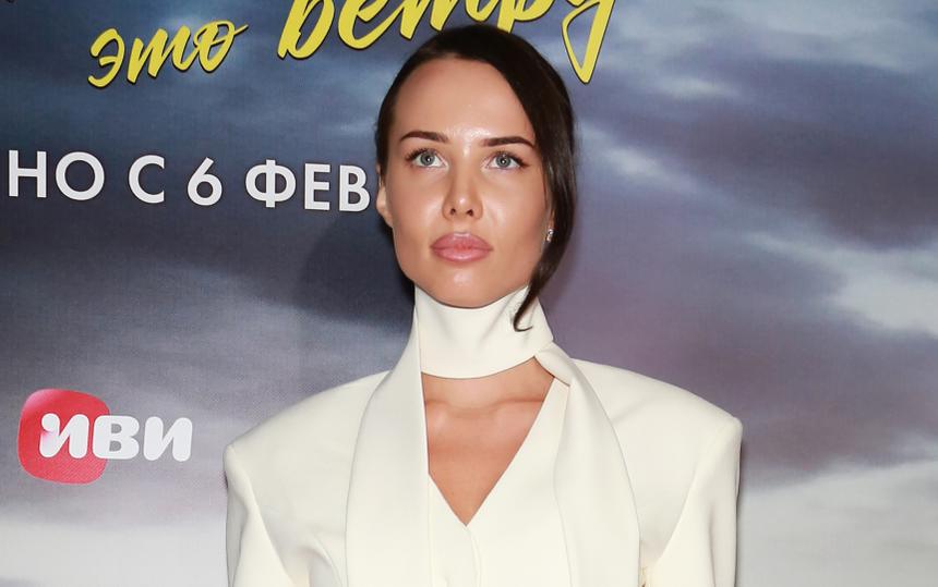 «Всю свою красоту испортили»: Анастасия Решетова кардинально сменила имидж