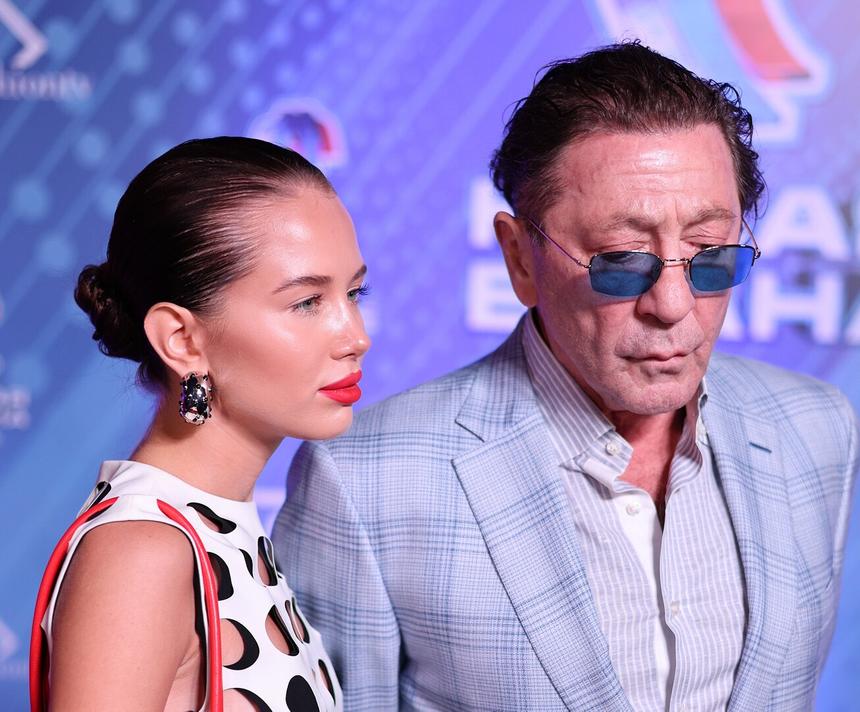 Аврора Киба спровоцировала слух, что бросила престижный колледж в Лондоне