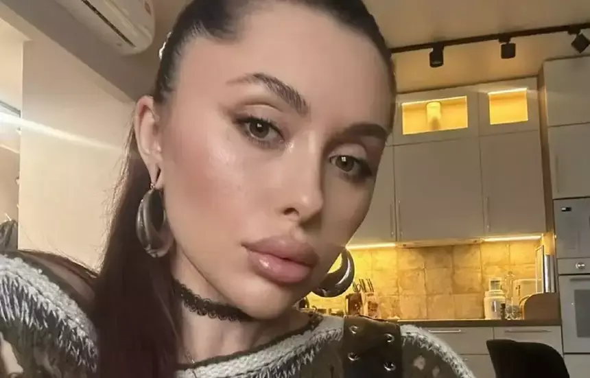 Ева Карицкая крестила сына Паши Техника в храме, где отпевали его отца