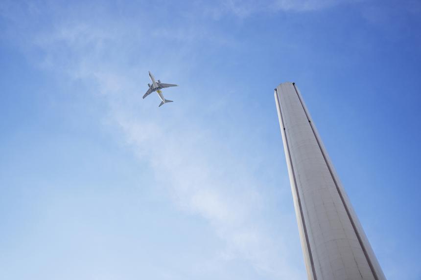 Телеведущая погибла в авиакатастрофе спустя минуты после загадочного поста