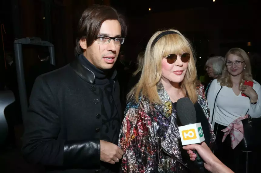 В Госдуме призвали обесточить за долги замок Пугачевой и Галкина* в Грязи