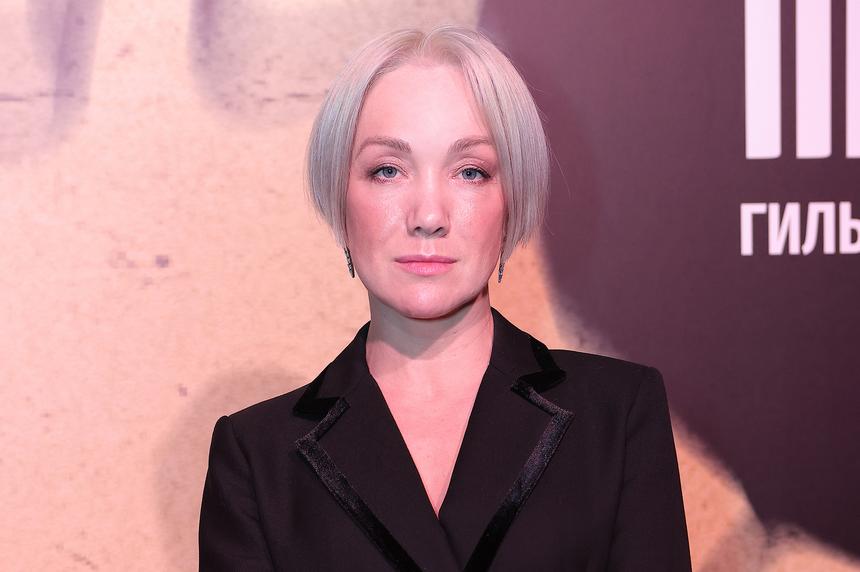 «Идет по стопам отца»: почему Дарья Мороз решила отказаться от карьеры актрисы ради режиссуры