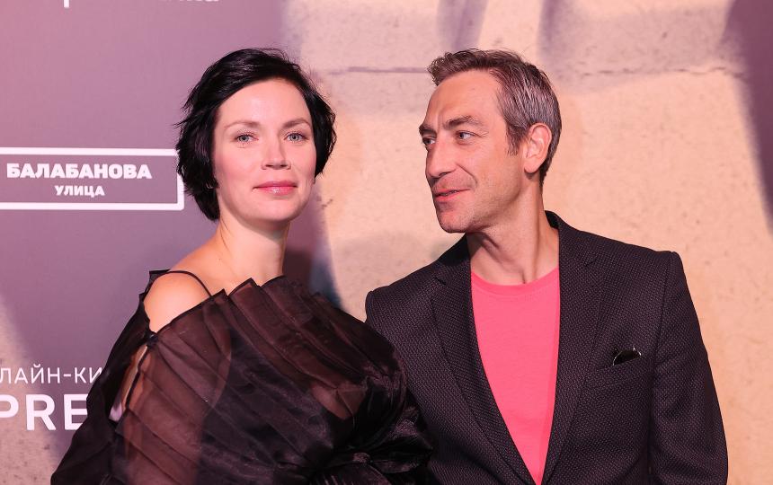 Ставший отцом в четвертый раз Артем Ткаченко не спит с женой в одной постели: актер назвал причину