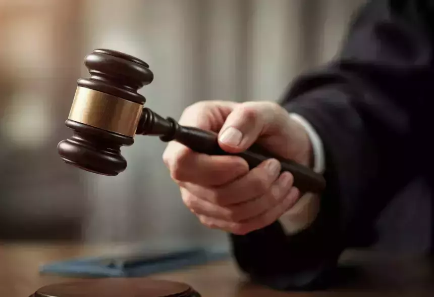 Подавший в суд на Пугачеву ветеран не знал об оставлении иска без движения