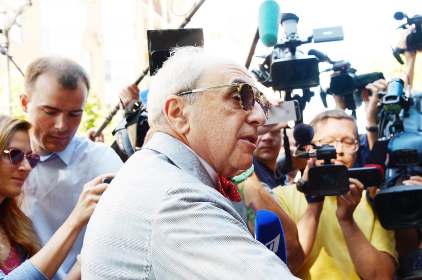 «Девушка зарегистрирована в деревне»: Добровинский рассказал о виновнице ДТП с машиной Диброва