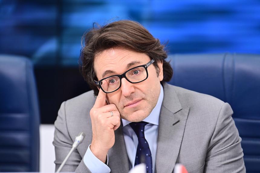 «Это что-то новенькое»: Андрей Малахов об исчезновении его фамилии из дела о теракте в «Крокусе»