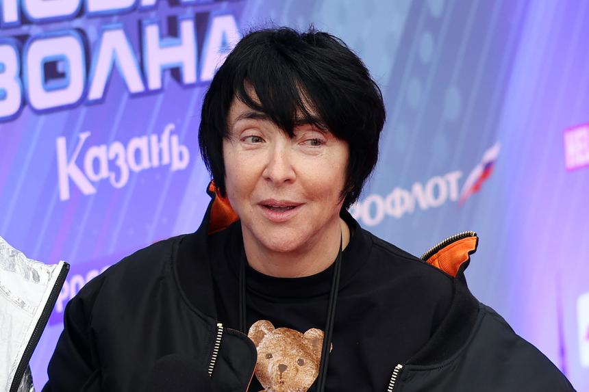 «Нет никаких сил»: Лолита Милявская приехала на прощание с Кеосаяном и не смогла смотреть на слезы Симоньян