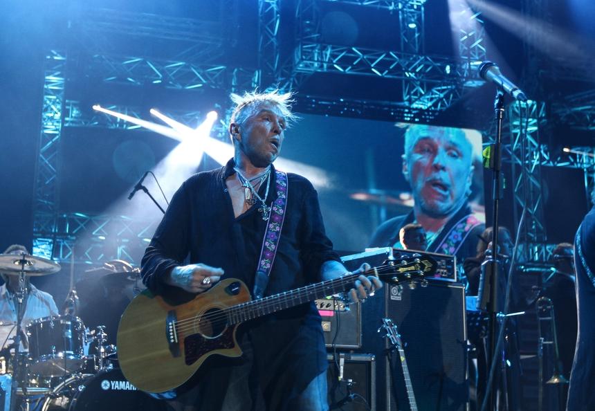 Грозит запрет на выезд за границу: Гарик Сукачев задолжал налоговой 812 тысяч рублей