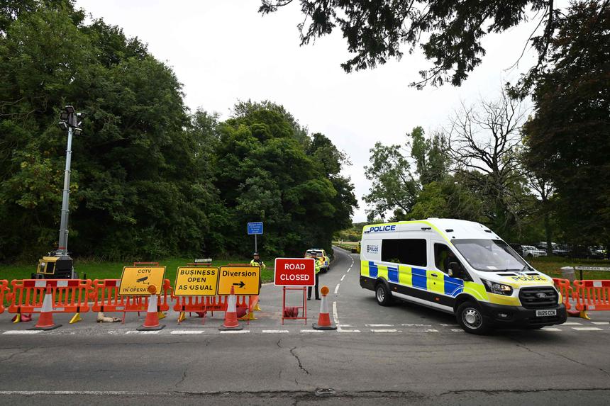 Женщина изнасилована группой мужчин во дворе церкви