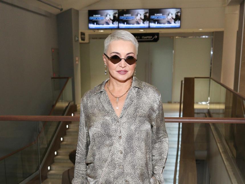 «Приходит во снах»: Катя Лель хочет верить, что бывший муж жив