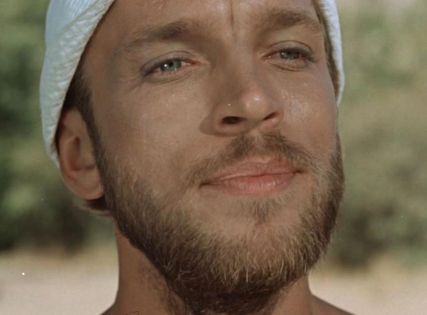 Страдал от тяжелой болезни: названа причина смерти звезды фильма «Три плюс два» Геннадия Нилова