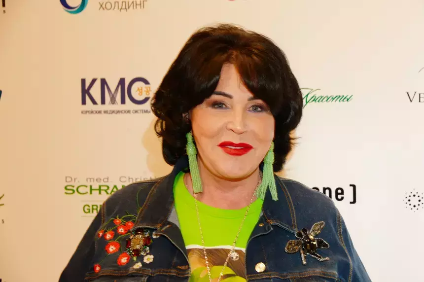 «Всегда в прайме»: 75-летняя Надежда Бабкина покоряет соцсети видео с молодежным сленгом