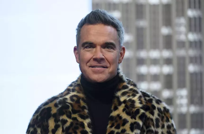 Болгарские полицейские вымогали взятку у водителей Робби Уильямса