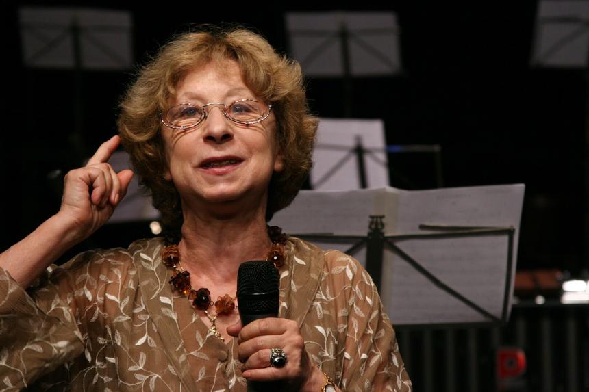 «Честь, совесть, ум. Горжусь»: Артур Смольянинов* восхитился Лией Ахеджаковой, поддержавшей Украину