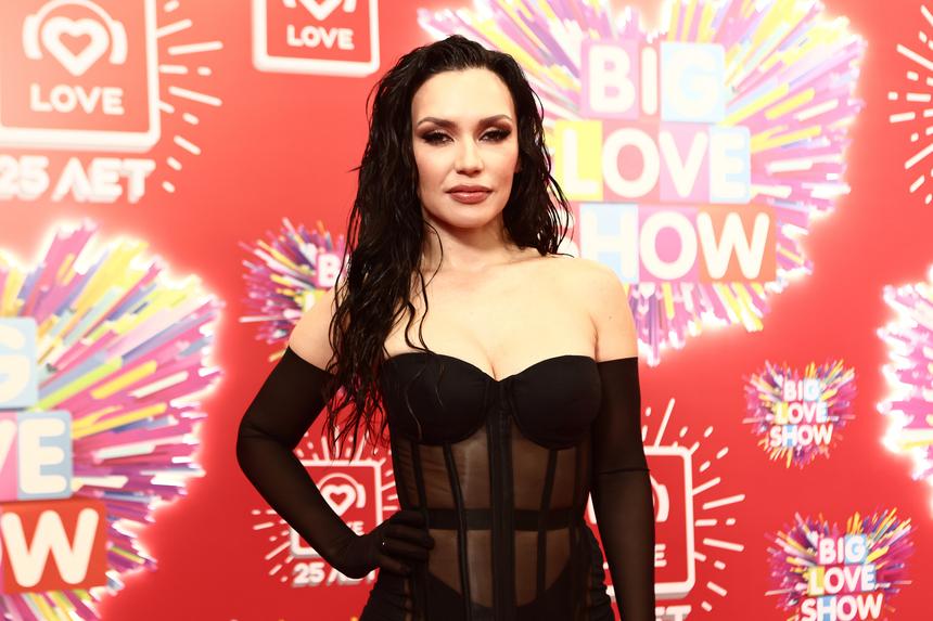 «Мы, женщины, все умеем»: Ольга Серябкина раскрыла подробности о жизни с мужем