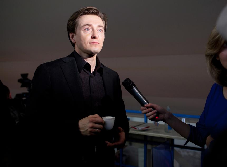 «Как можно так относиться к нашей культуре?»: Сергей Безруков заявил, что на Западе «уничтожают» все русское