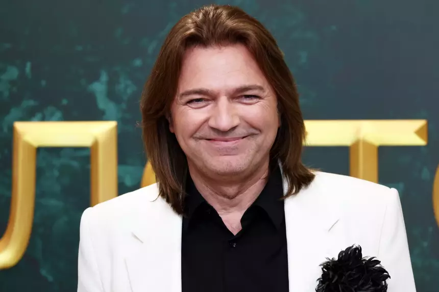 Дмитрию Маликову пришлось объясняться после публикации в нижнем белье