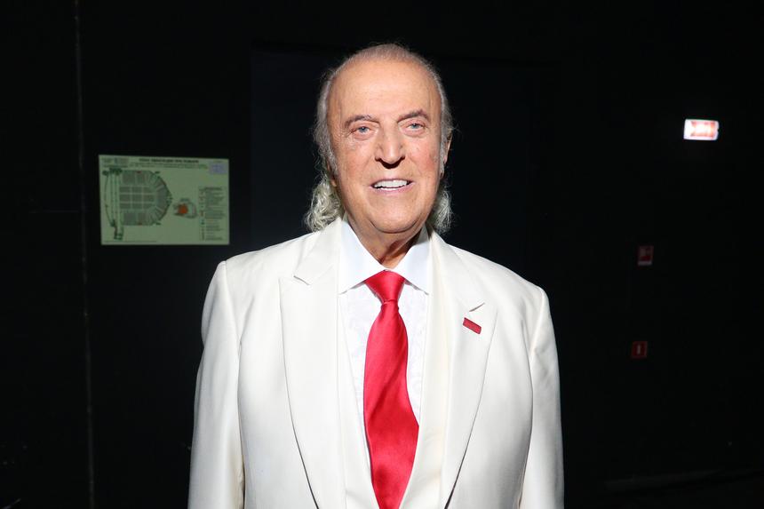 Илья Резник рассказал о блокадном детстве и отдал Долиной хит Пугачевой