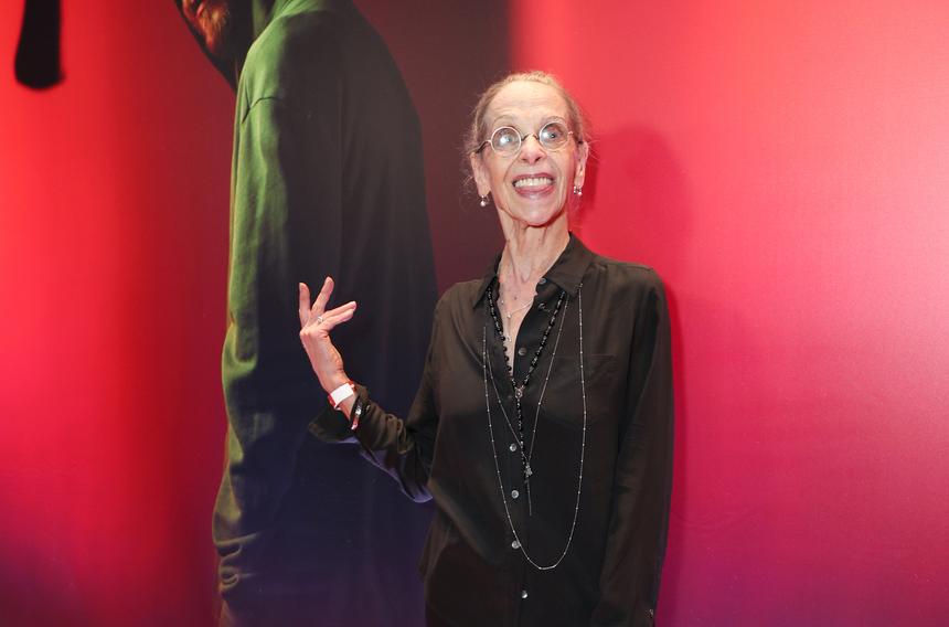 «Уверена, что никто не волнуется»: звезда «Кухни» Ела Санько вышла на связь после перелома позвоночника