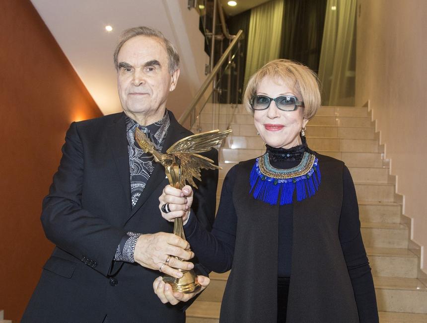 На Новодевичьем кладбище начато сооружение памятника Чуриковой и Панфилову