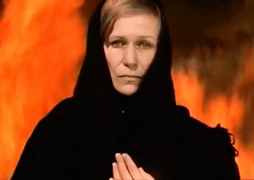 «Ей понравилось деревенское кладбище: „Петя ждет меня“»: звезда «Цыгана» Майя Булгакова умерла вслед за мужем