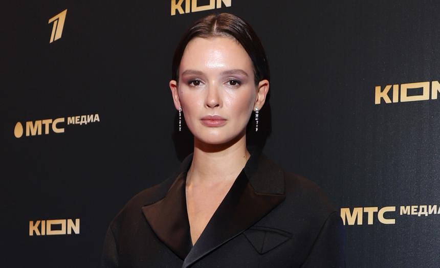 36-летнюю актрису Паулину Андрееву засняли на вечеринке друзей в США