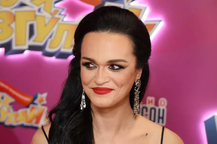 «Одиночество заставляет»: Слава продает квартиру в элитном ЖК после конфликта с близкими