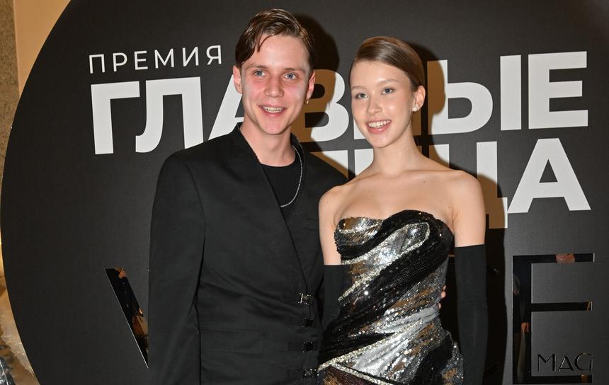 16-летняя Пересильд подтвердила роман с Ваней Дмитриенко, поцеловав его на видео