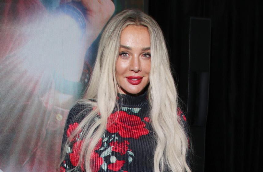 На 5 лет моложе и не спортсмен: кто новый возлюбленный певицы Анны Седоковой