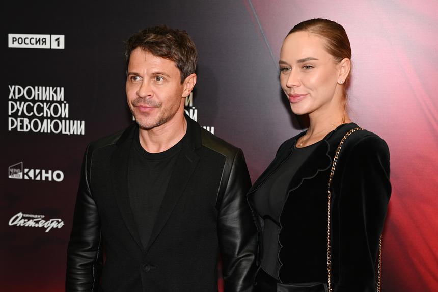 «Обязан был»: Павел Деревянко объяснил, почему решил жениться