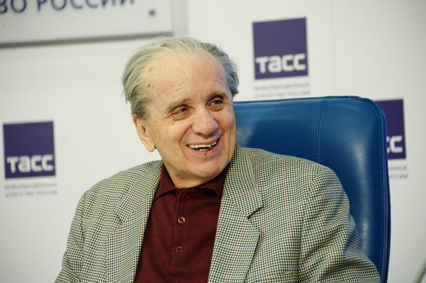 «Это юридически аккуратнее»: Сергей Жорин объяснил иск Евгения Стеблова к бывшей жене из-за квартиры