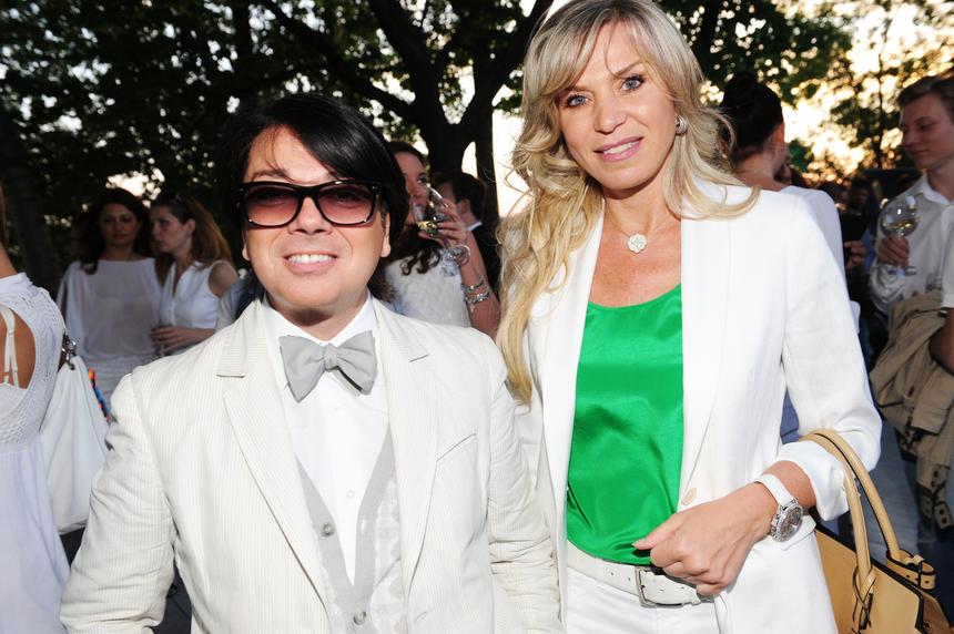 «Я дала тебе крылья, но осталась позади»: вдова Валентина Юдашкина до сих пор не смирилась со смертью мужа