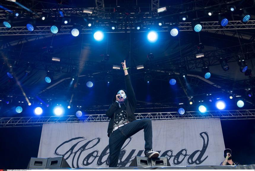 Американская группа Hollywood Undead передумала выступать в России «из-за давления общественности»