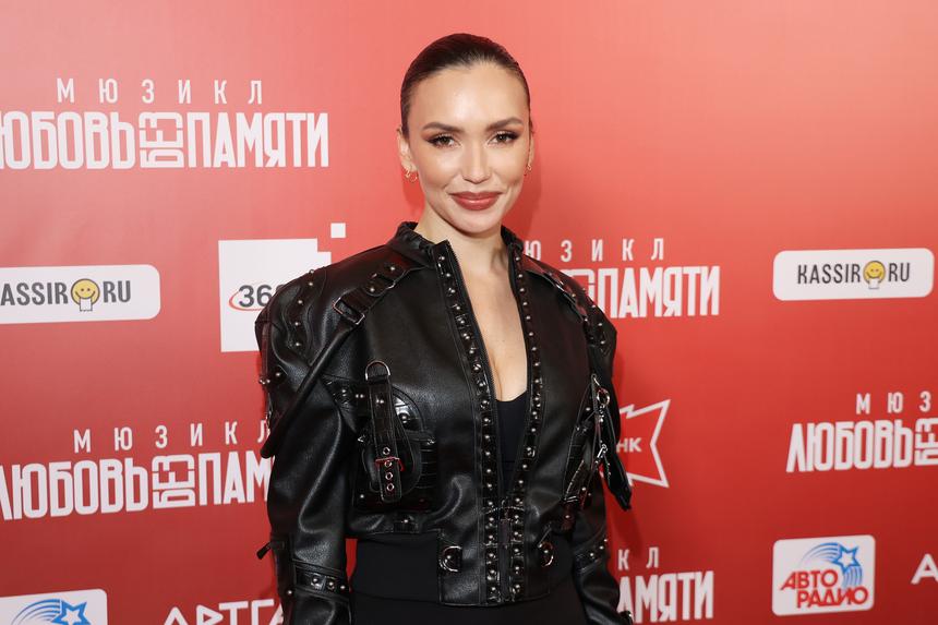 «Мне неинтересно общаться»: Серябкина рассказала о разрыве отношений с Темниковой и Фадеевым