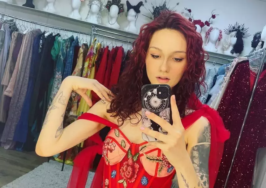 Недавно объявила о разводе: еще замужняя Мария Кончаловская встретила новую любовь