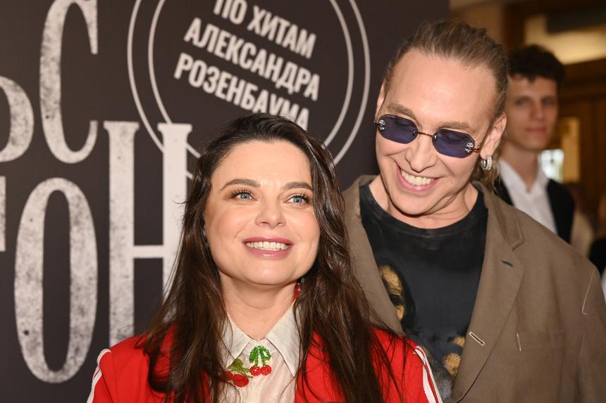 «Как ты вообще посмел, имея такую женщину рядом?»: мужа Наташи Королевой публично пристыдили за измены певице