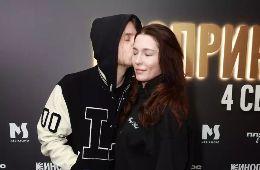 Жену 29-летнего рэпера Pharaoh Соню Егорову заподозрили в беременности