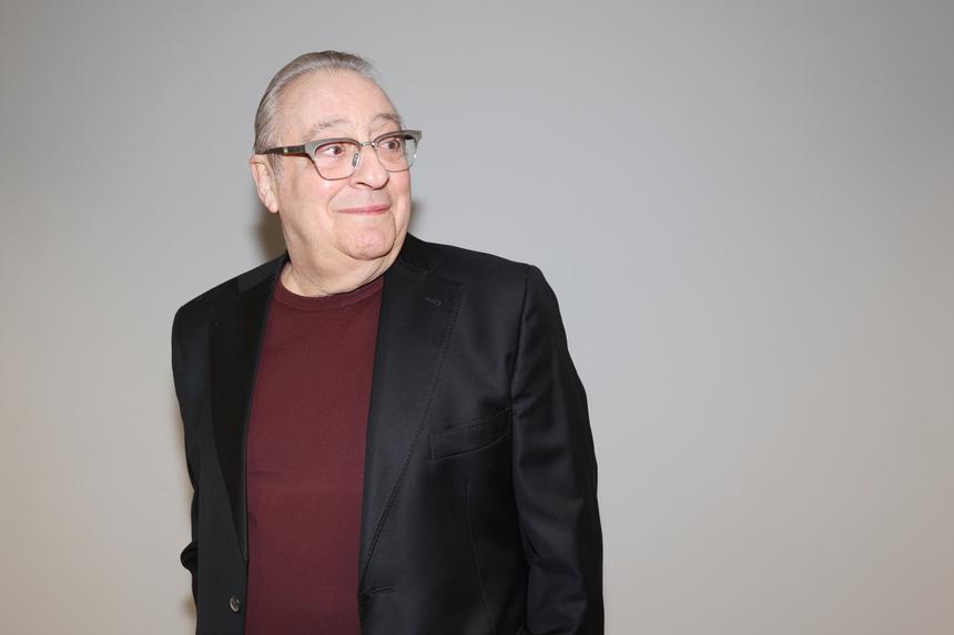 «Сам отказался от нас с мамой»: у умершего в нищете брата Геннадия Хазанова объявилась внебрачная дочь