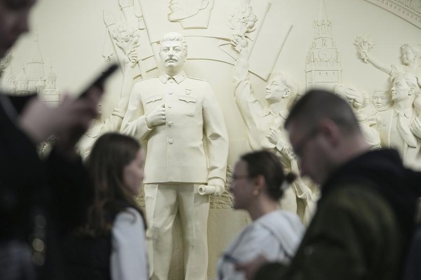 На 103-м году жизни умер Феликс Дадаев, которого называли двойником Сталина