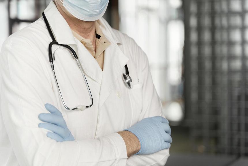 Терпел боль в паху 20 лет: россиянин едва не лишился части кишечника из-за огромной грыжи