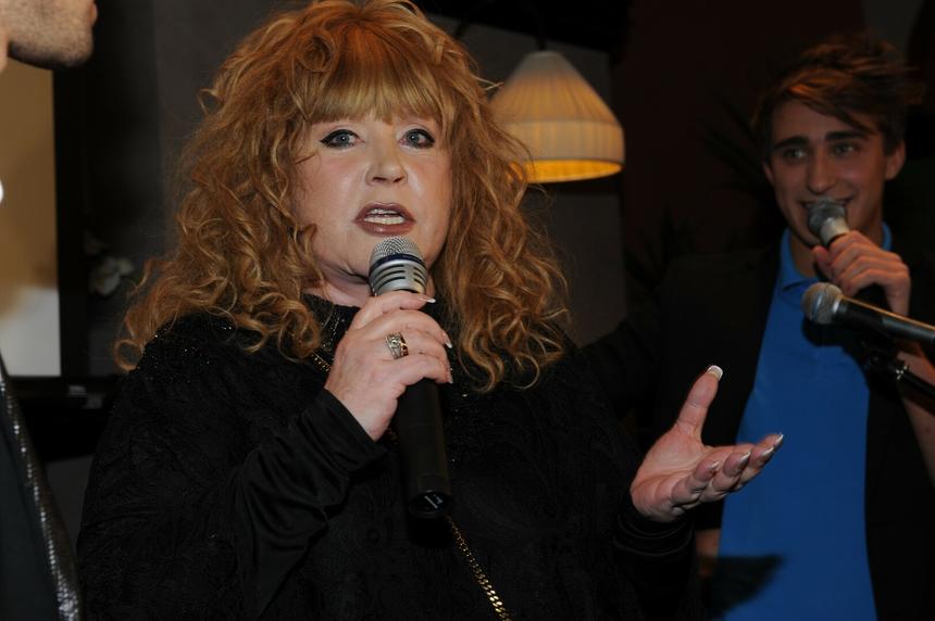 Требует 1,5 млрд за оскорбление российской армии: ветеран Афганистана подал шестой иск в суд против Пугачевой