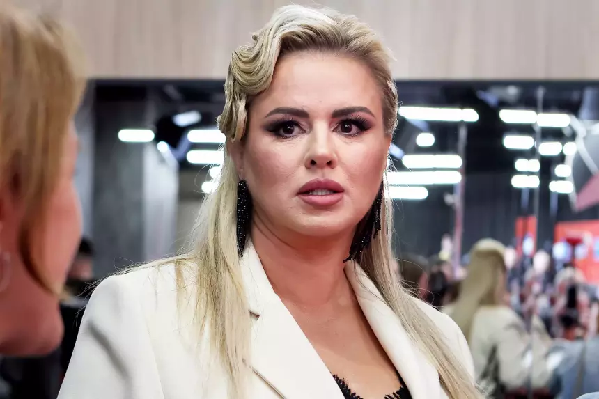 «Вот в чем мой секрет»: Анна Семенович заявила, что пьет кровь мужчин