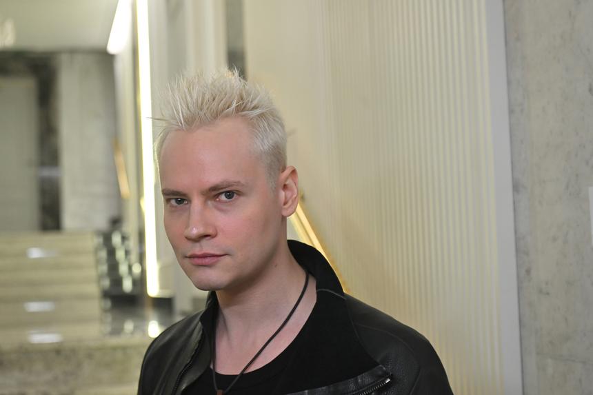 Директор SHAMAN ответил Собчак на жалобы фанатов из-за дорогих билетов