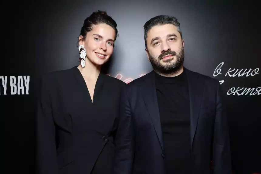 «Работать будет только жена, а я буду на Мальдивах»: Сарик Андреасян заговорил об уходе из кино